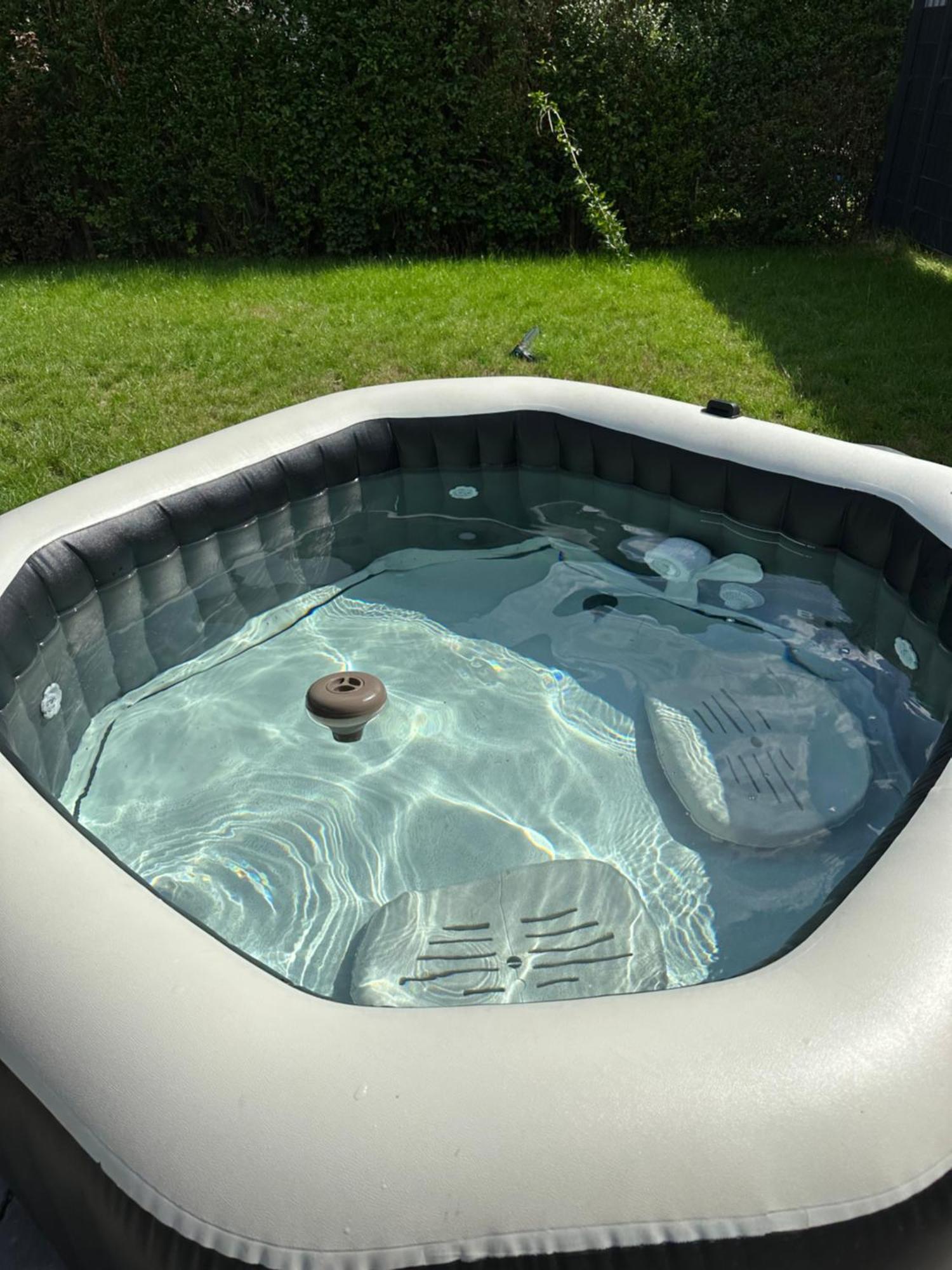 Traumhafte Haushaelfte Mit Kamin, Garten & Whirlpool Leilighet Berlin Eksteriør bilde