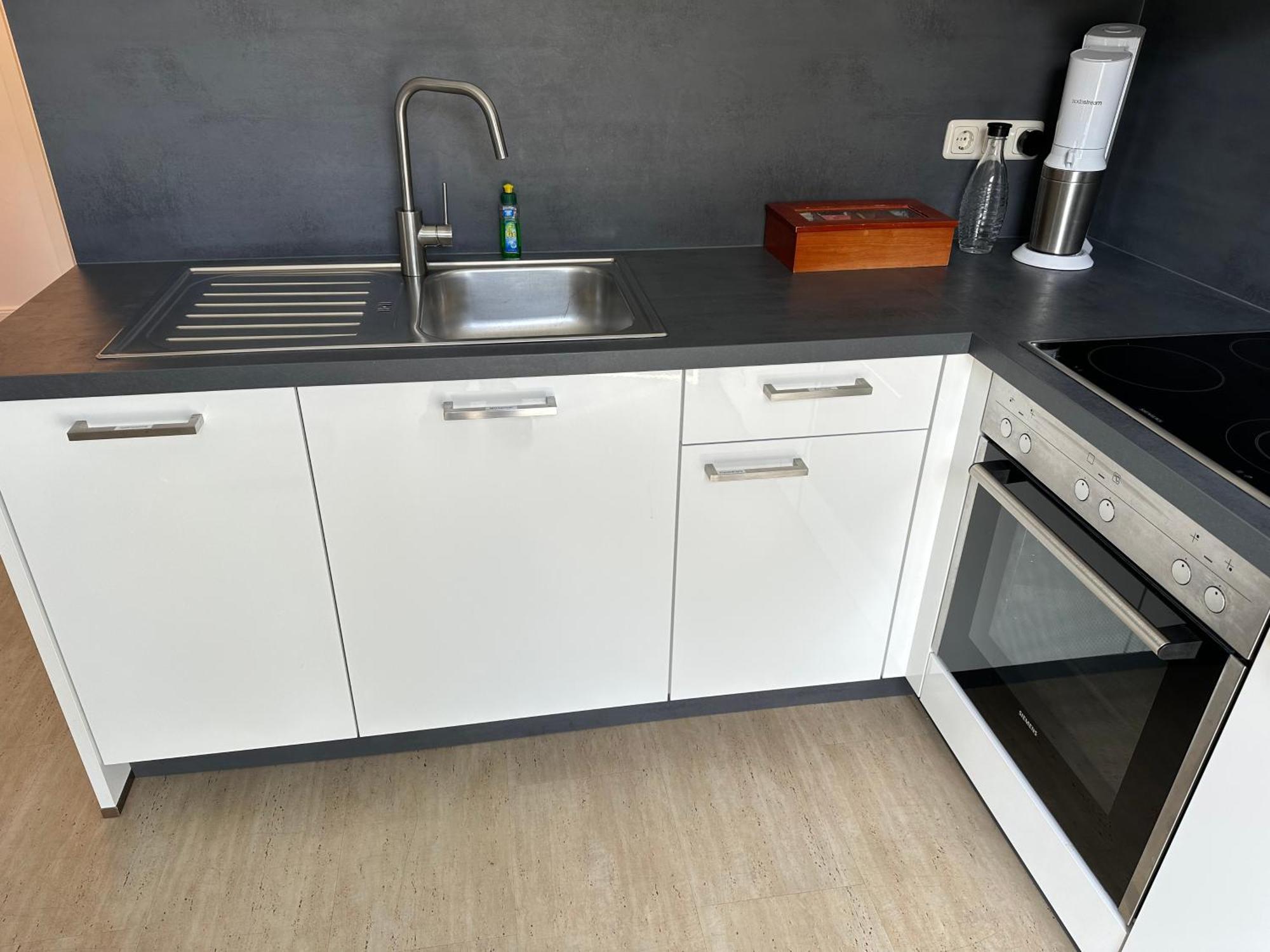 Traumhafte Haushaelfte Mit Kamin, Garten & Whirlpool Leilighet Berlin Eksteriør bilde